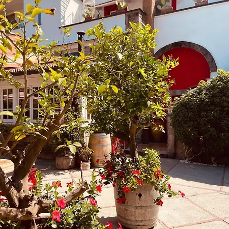Casa Lucia Alojamento de Acomodação e Pequeno-almoço 4*