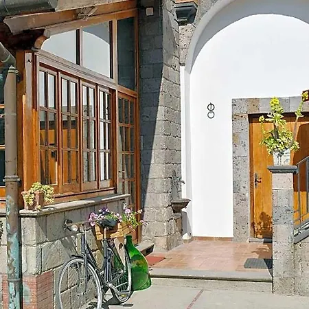 Alojamento de Acomodação e Pequeno-almoço Casa Lucia 4*