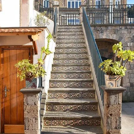 Casa Lucia Bed & Breakfast *